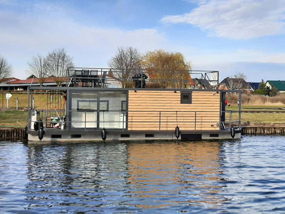Hausboote Unteres Odertal Hausboot Kranich Otel Schwedt Dış mekan fotoğraf