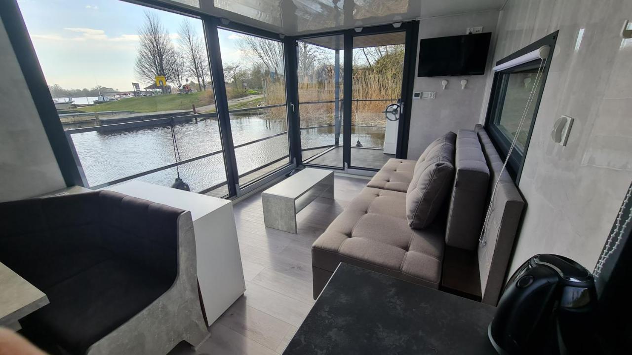 Hausboote Unteres Odertal Hausboot Kranich Otel Schwedt Dış mekan fotoğraf
